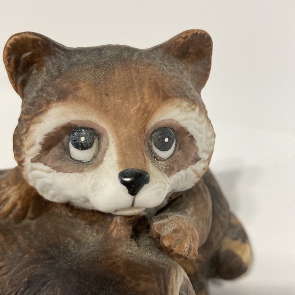 HOMCO
 Baby Raccoons Vintage 1454 Playful Babies Figurine Home Decor 3 x 4 in - Picture 8 of 12